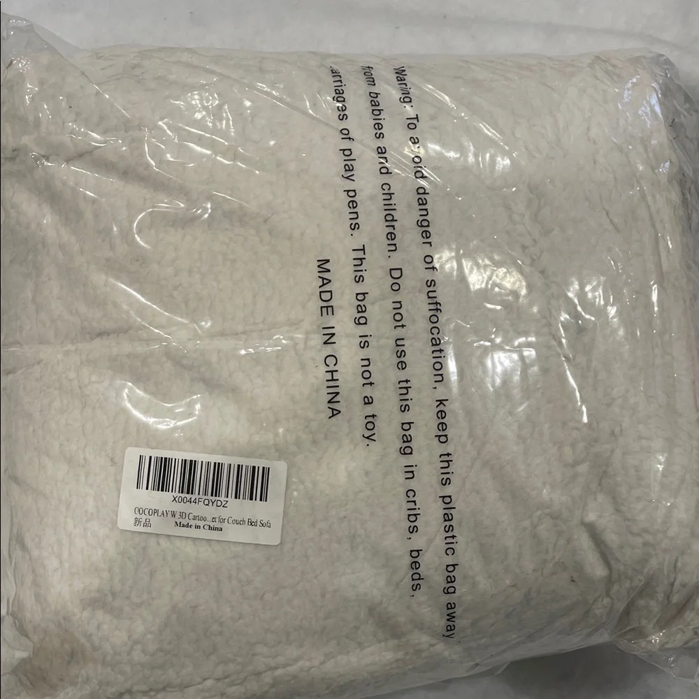 Spider-Man cozy three-dimensional Sherpa blanket throw 50” x 60” NWT
